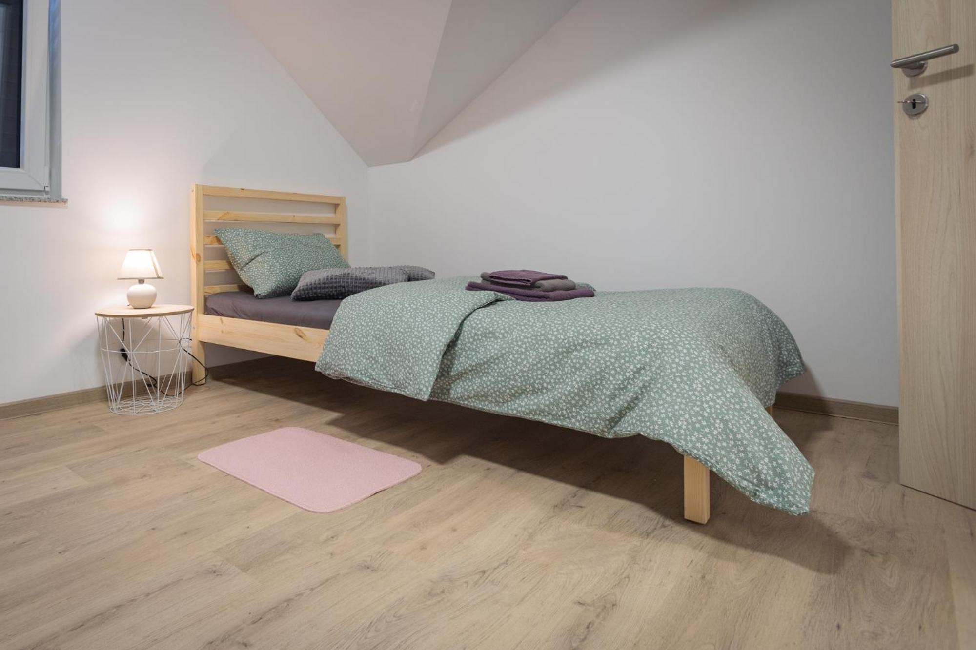 Ferienwohnung Cuckoo'S Alpine Nest Lesce  Zimmer foto